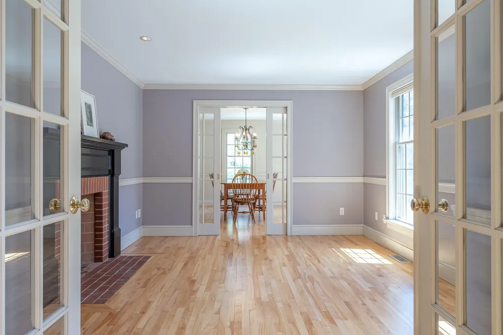 19 Wildrose Lane Scarborough ME 04074