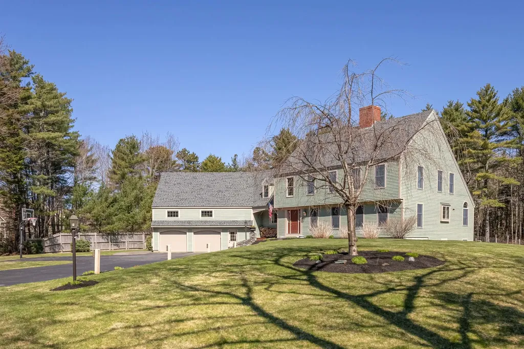 19 Wildrose Lane Scarborough ME 04074