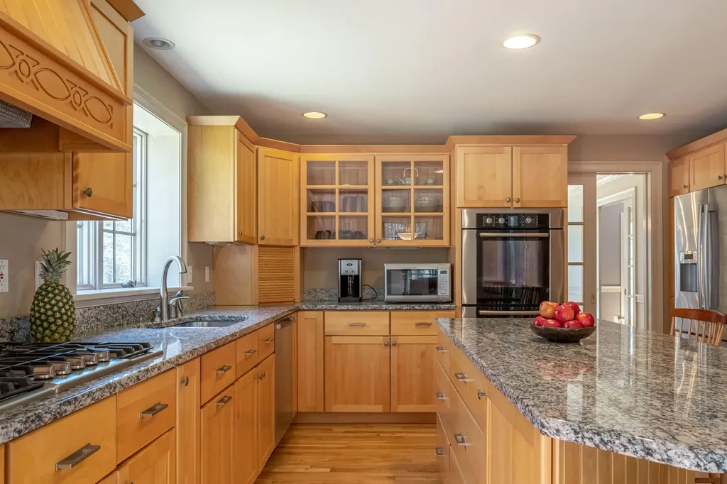 19 Wildrose Lane Scarborough ME 04074
