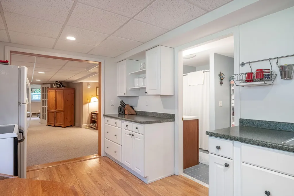 19 Wildrose Lane Scarborough ME 04074