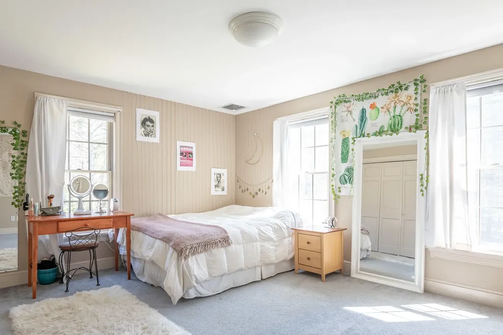 19 Wildrose Lane Scarborough ME 04074