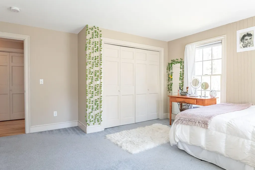 19 Wildrose Lane Scarborough ME 04074