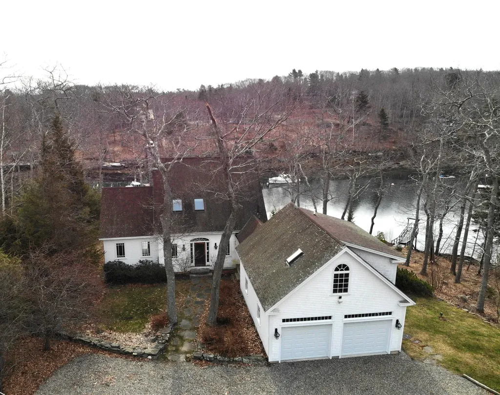 37 Thompson Inn Road South Bristol ME 04568