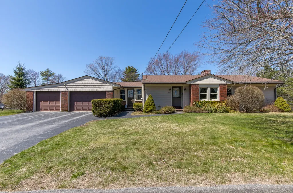 222 Pierce Street Westbrook ME 04092