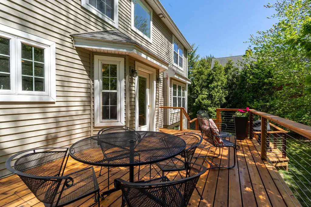 16 Farm House Lane Portland ME 04103