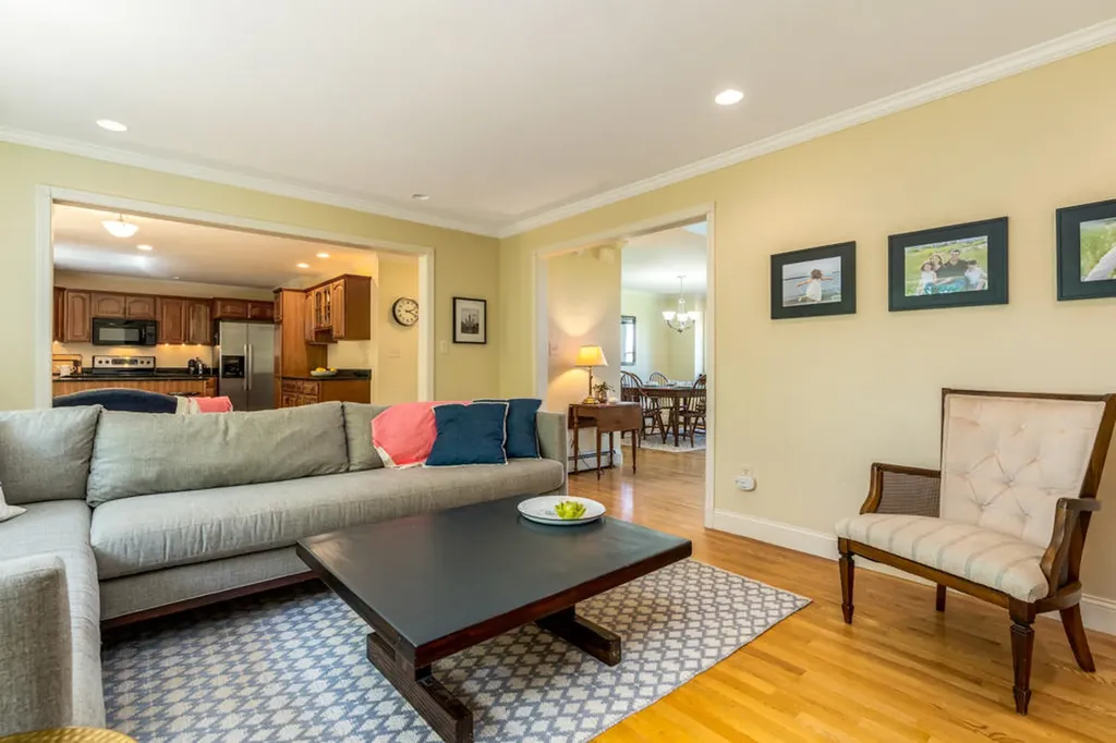 16 Farm House Lane Portland ME 04103
