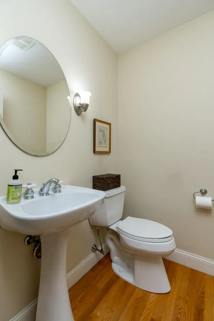 16 Farm House Lane Portland ME 04103