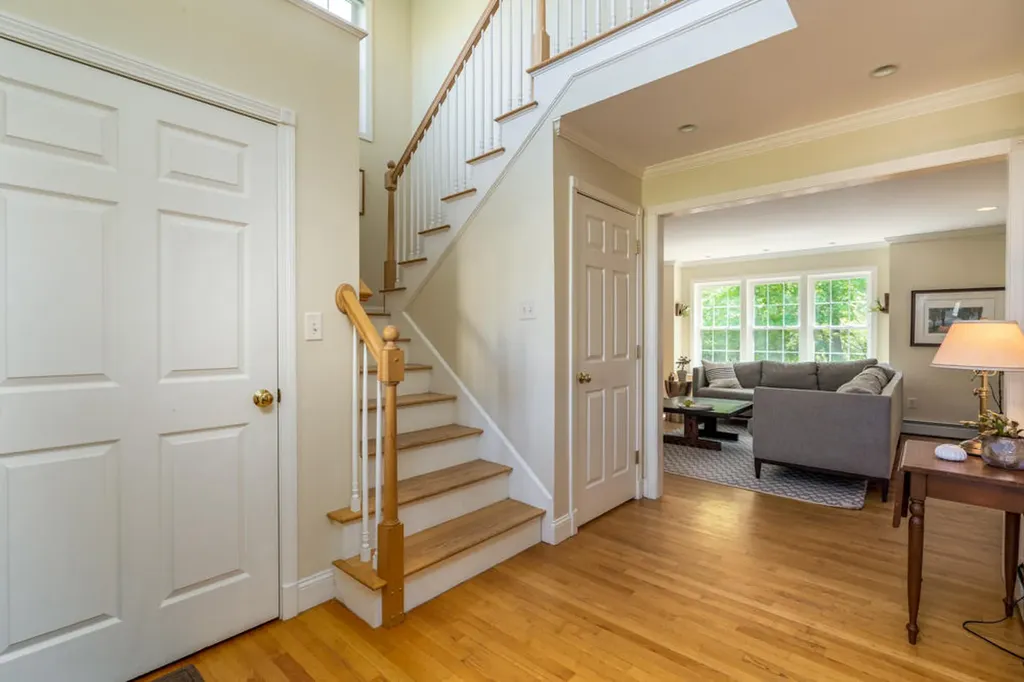 16 Farm House Lane Portland ME 04103