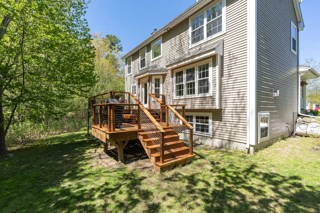 16 Farm House Lane Portland ME 04103