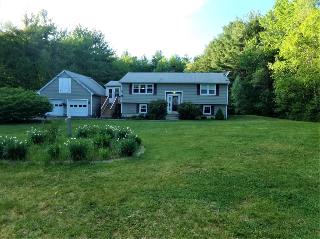 28 Carolyn Drive Berwick ME 03901