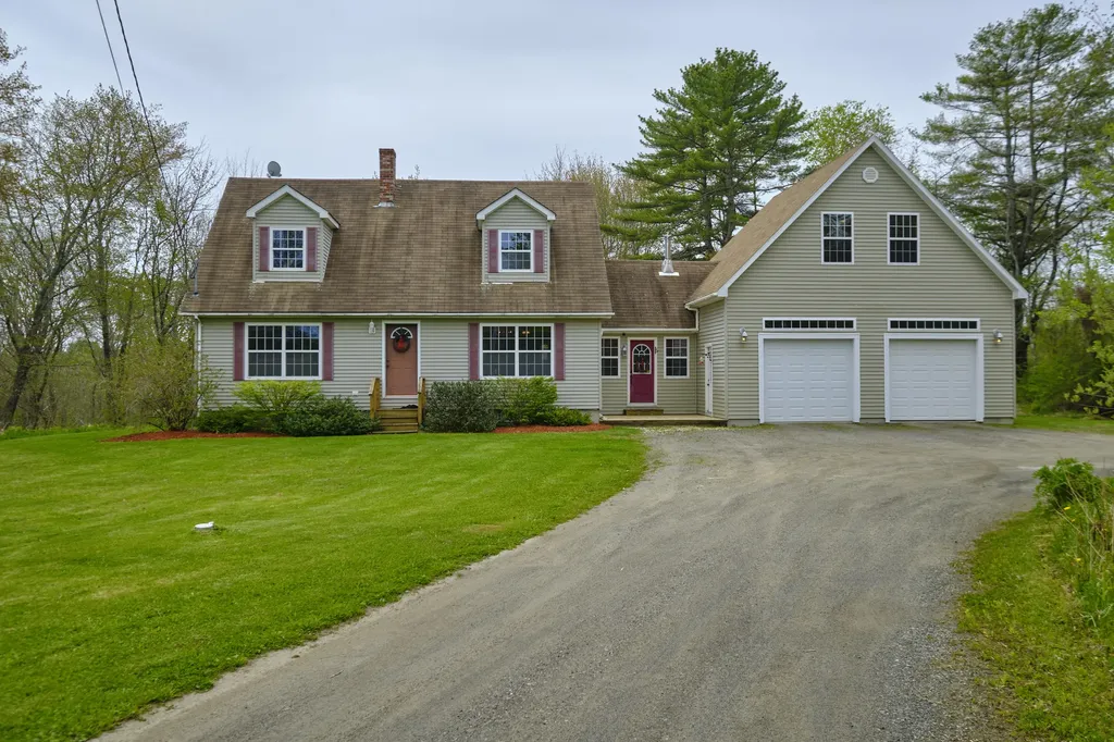 33 Salt Pond Road Friendship ME 04547