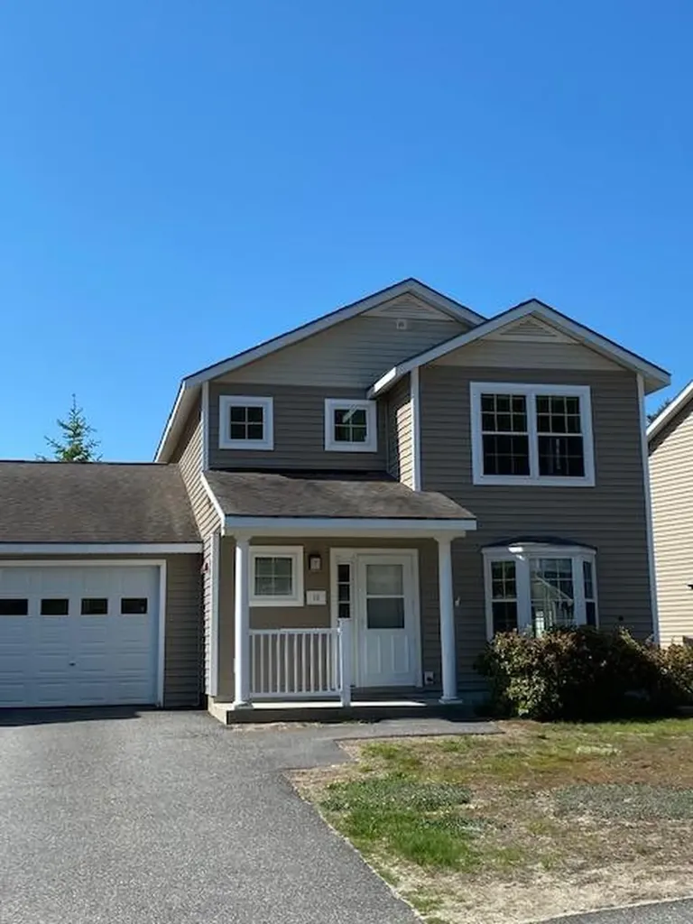 13 Lupine Circle Brunswick ME 04011