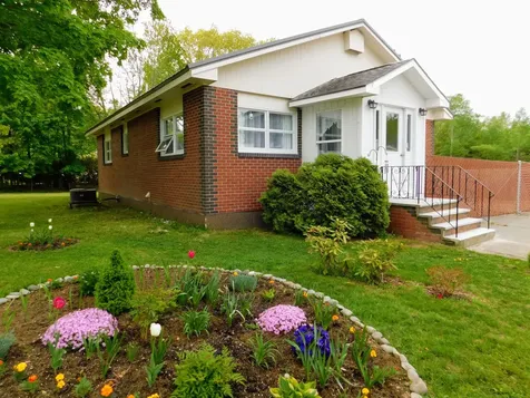 51 Sunset Drive Old Town ME 04468