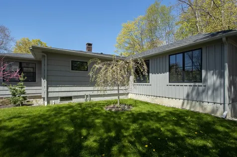 16 Eaton Avenue Camden ME 04843