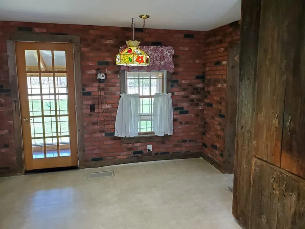 282 Borough Road Chesterville ME 04938
