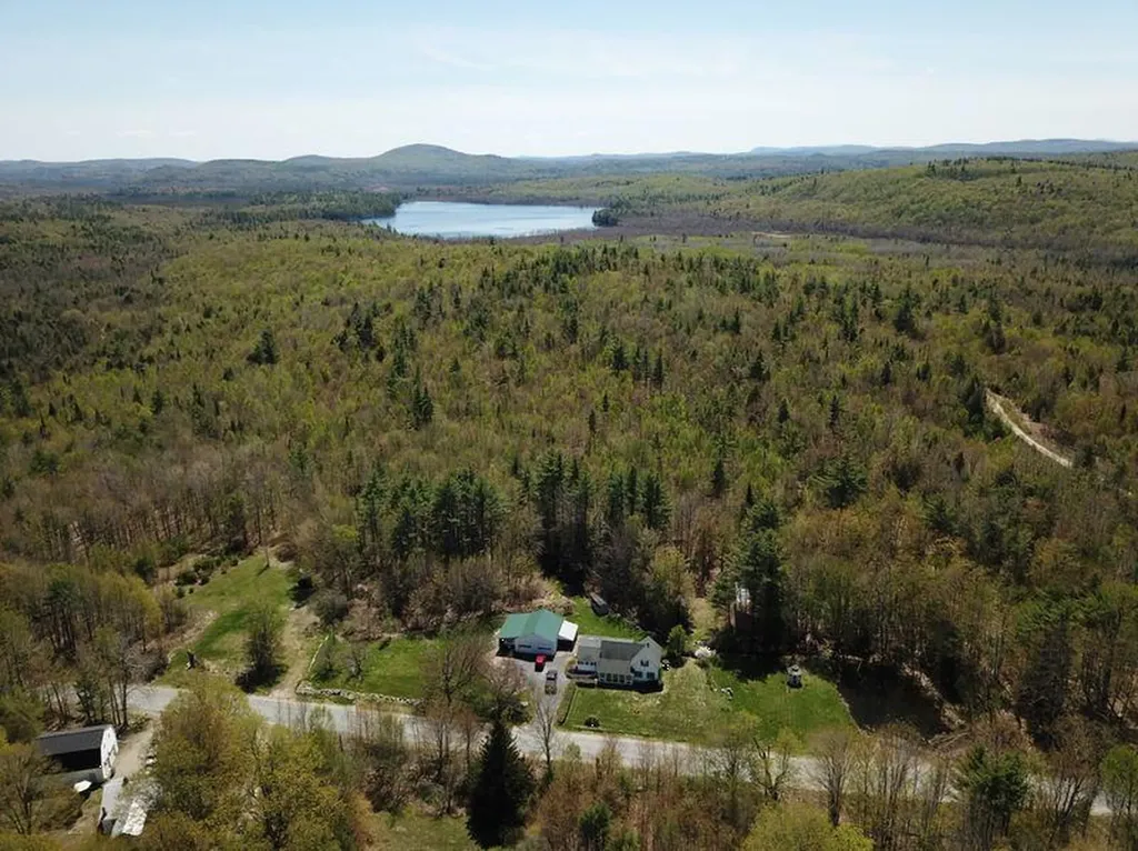282 Borough Road Chesterville ME 04938