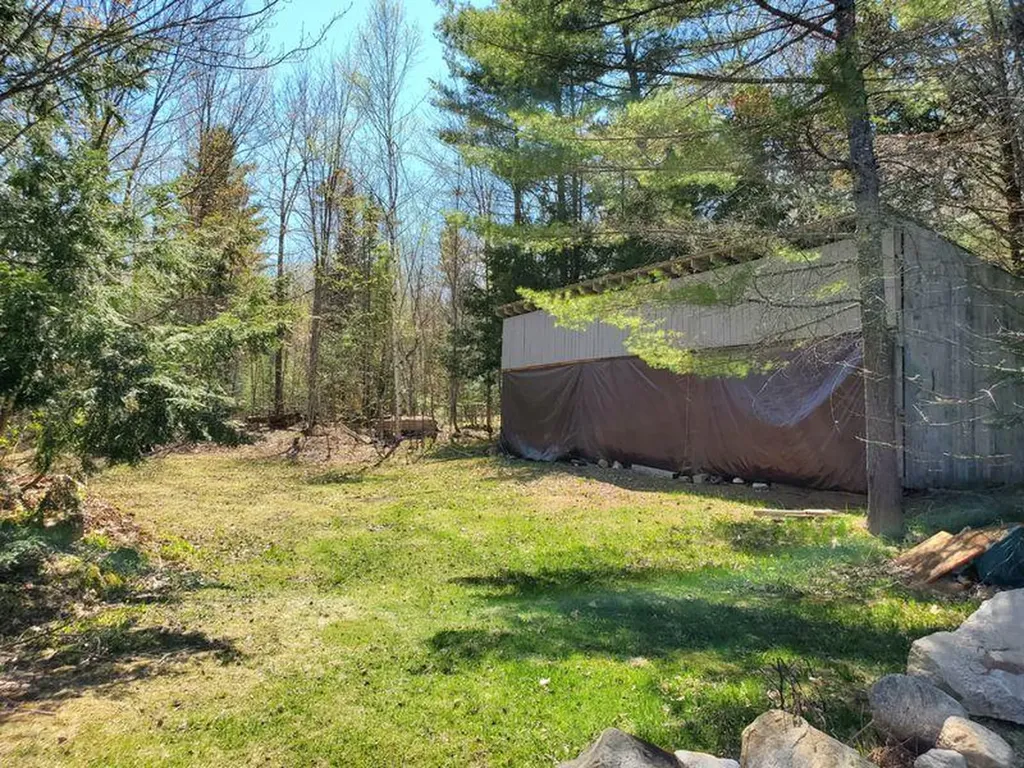 282 Borough Road Chesterville ME 04938