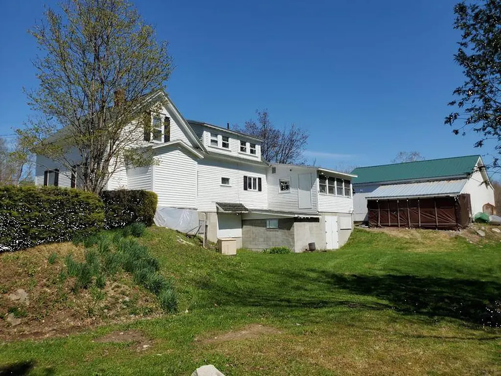 282 Borough Road Chesterville ME 04938