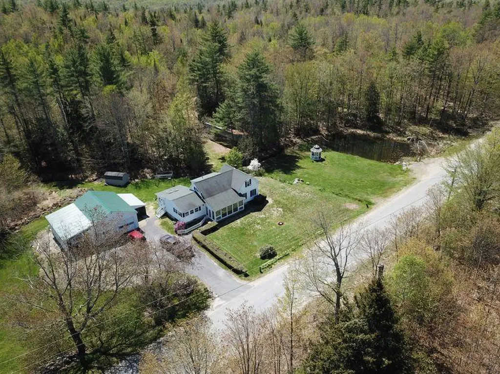 282 Borough Road Chesterville ME 04938