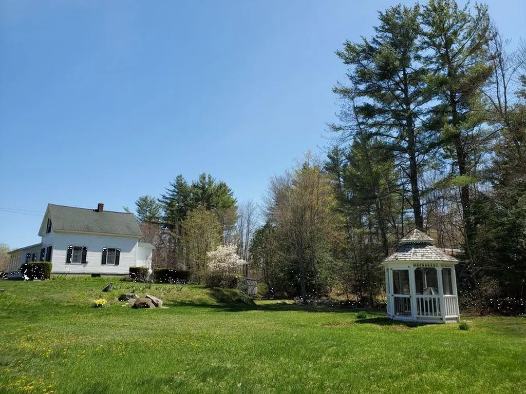 282 Borough Road Chesterville ME 04938