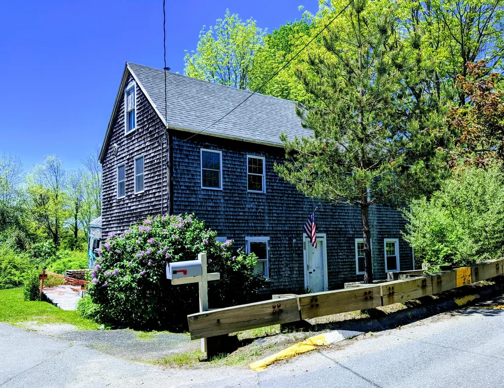 45 Wadsworth Street Thomaston ME 04861