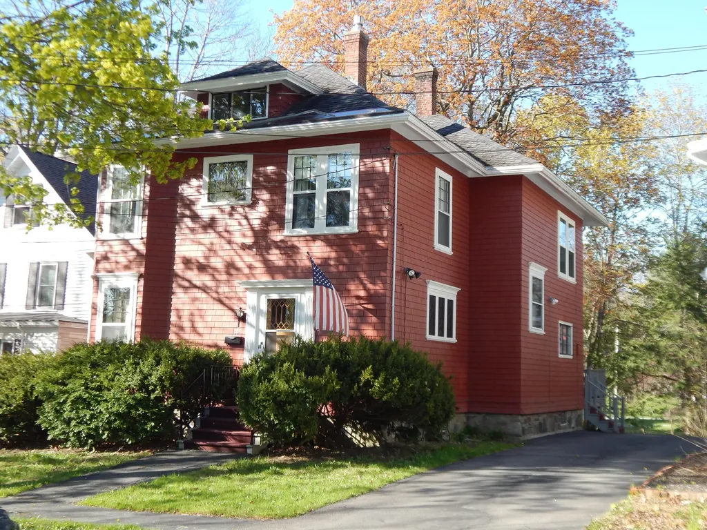 20 Hayward Street Bangor ME 04401