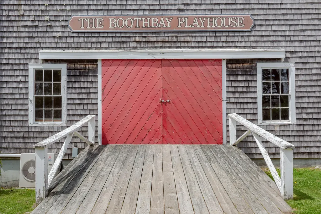 267&275 Wiscasset Road Boothbay ME 04537