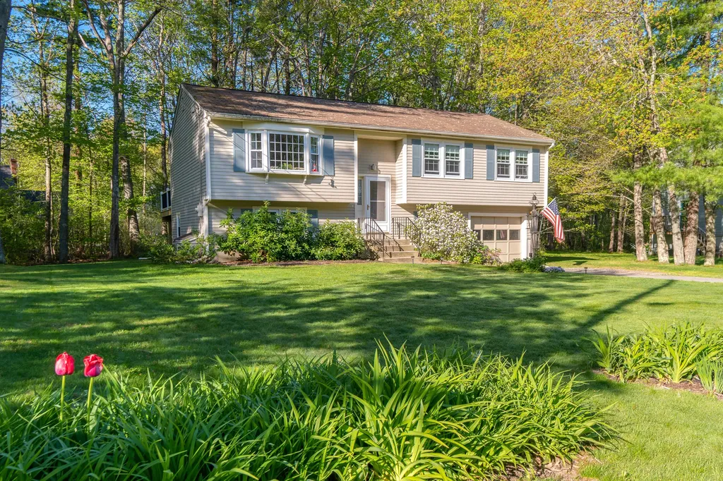 14 Mallard Drive York ME 03909