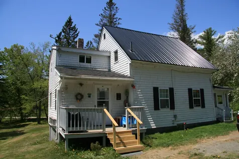 2 River Road Abbot ME 04406
