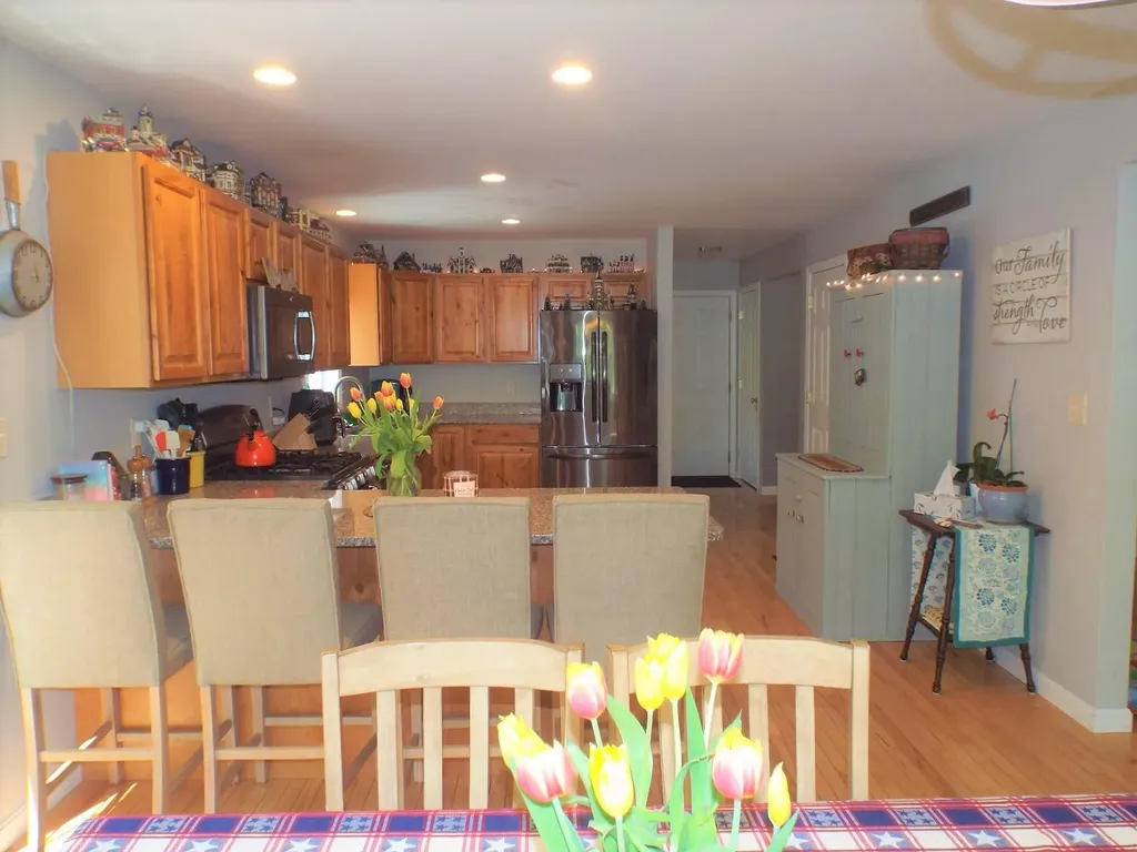 3 Escott Way Naples ME 04055