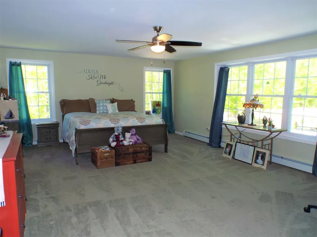 3 Escott Way Naples ME 04055