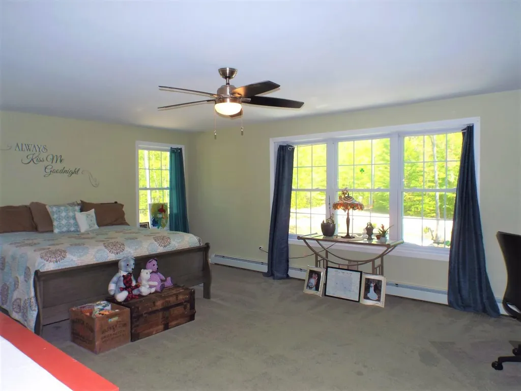 3 Escott Way Naples ME 04055