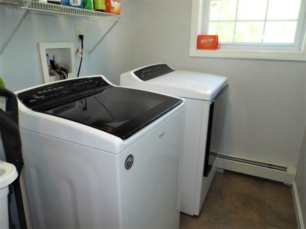 3 Escott Way Naples ME 04055