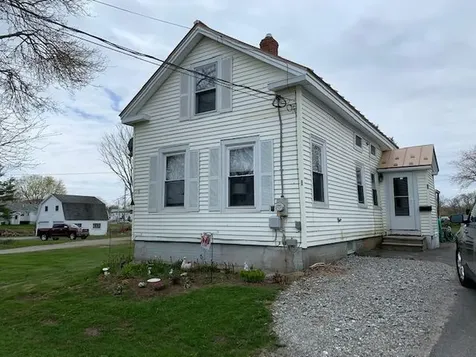 24 Beechwood Street Thomaston ME 04861