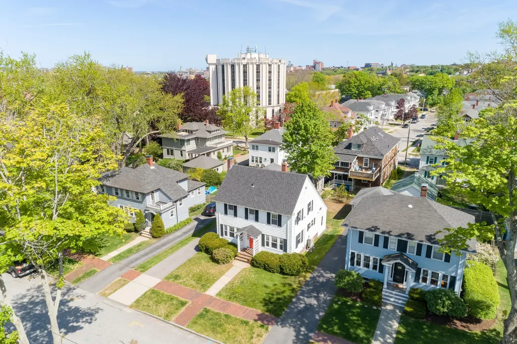 18 Woodmont Street Portland ME 04102