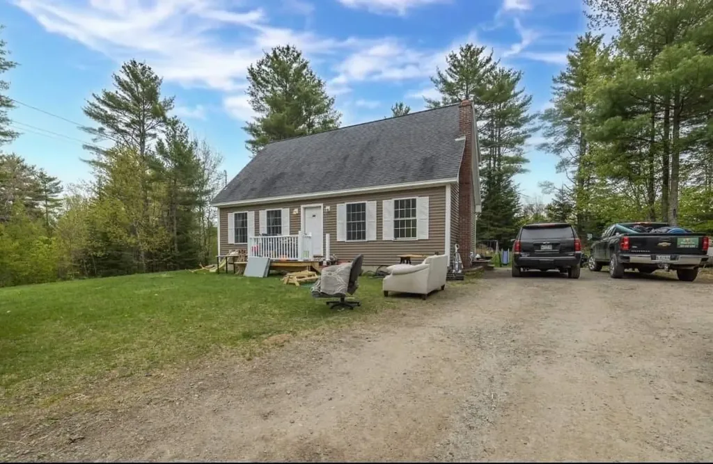 43 Grange Store Road Pittston ME 04345