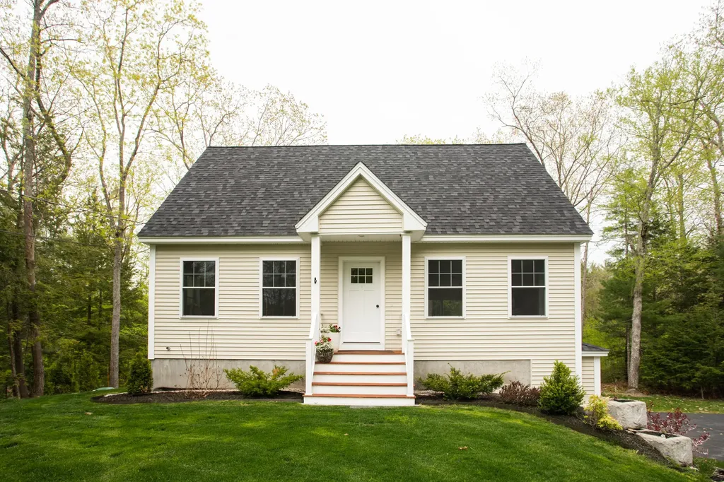 89 Greenbriar Drive Eliot ME 03903