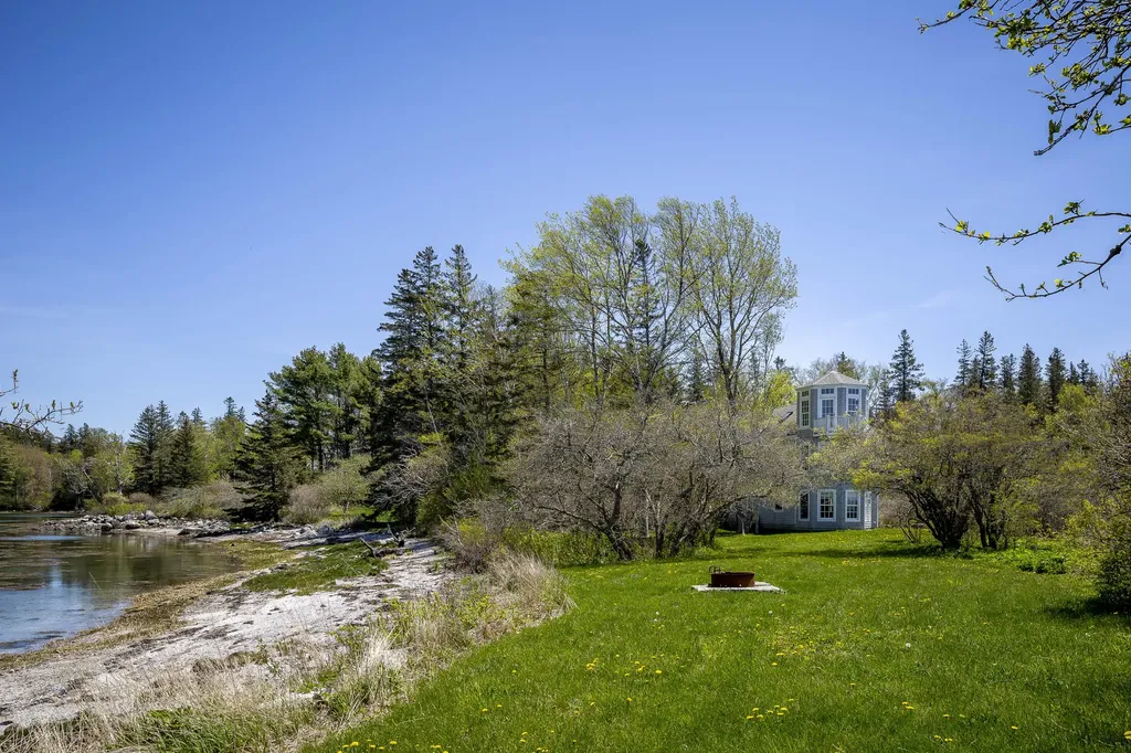 13 Crazy Point Lane Saint George ME 04860