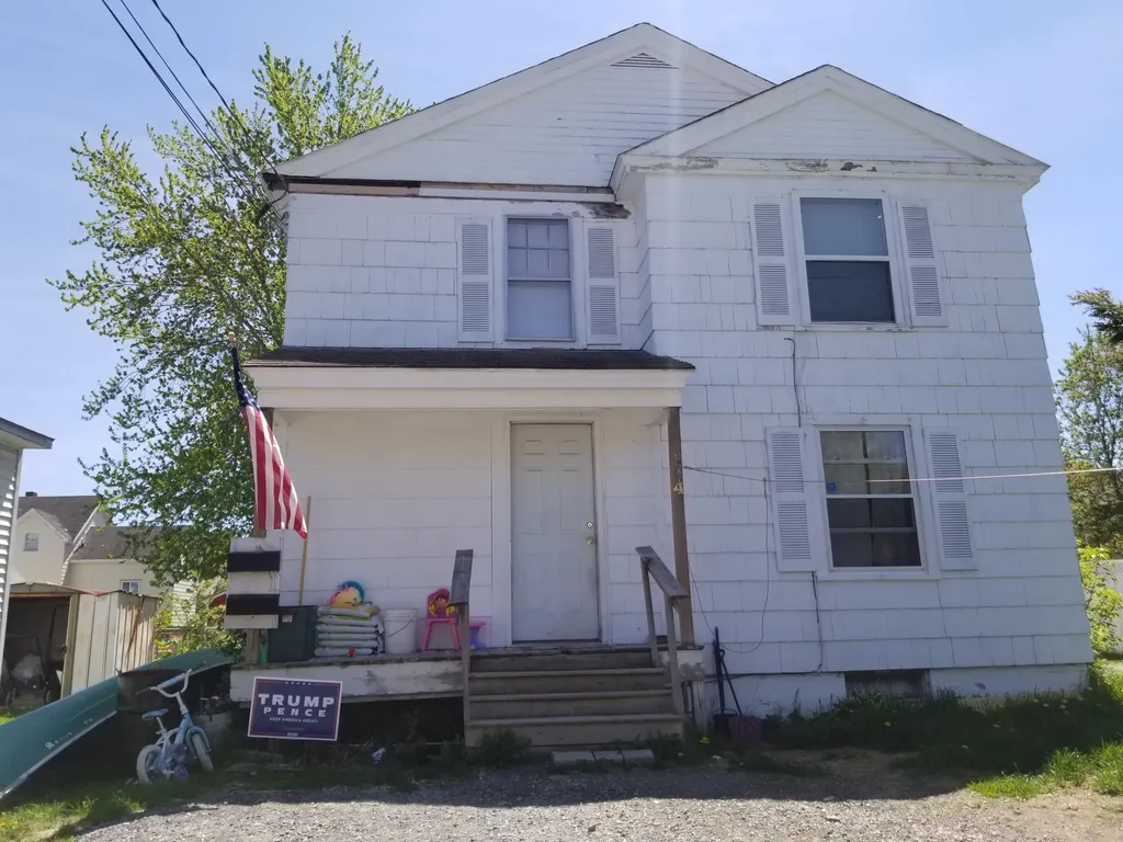 4 Oakdale Street Waterville ME 04901