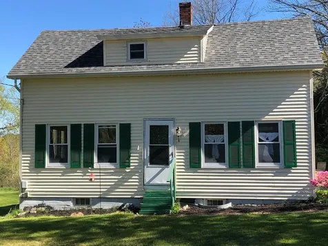 54 Montgomery Avenue Warren ME 04864