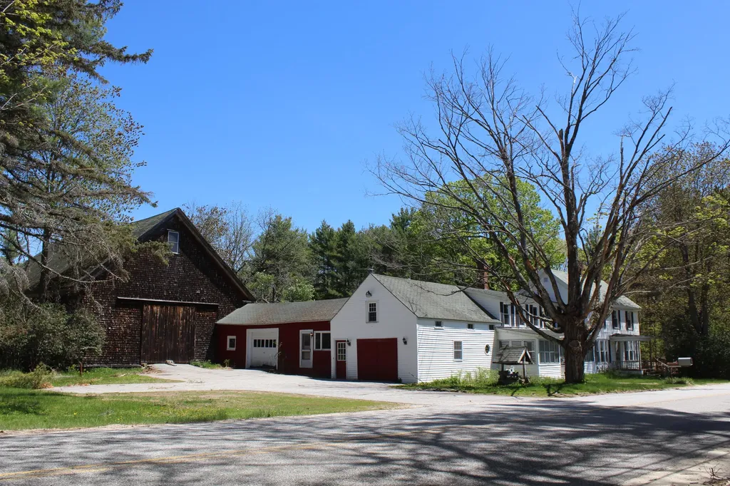56 Ramsdell Road Gray ME 04039