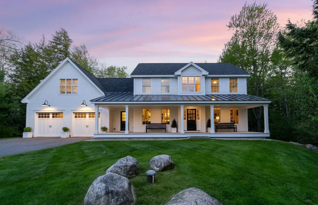 24 Parker Way Falmouth ME 04105