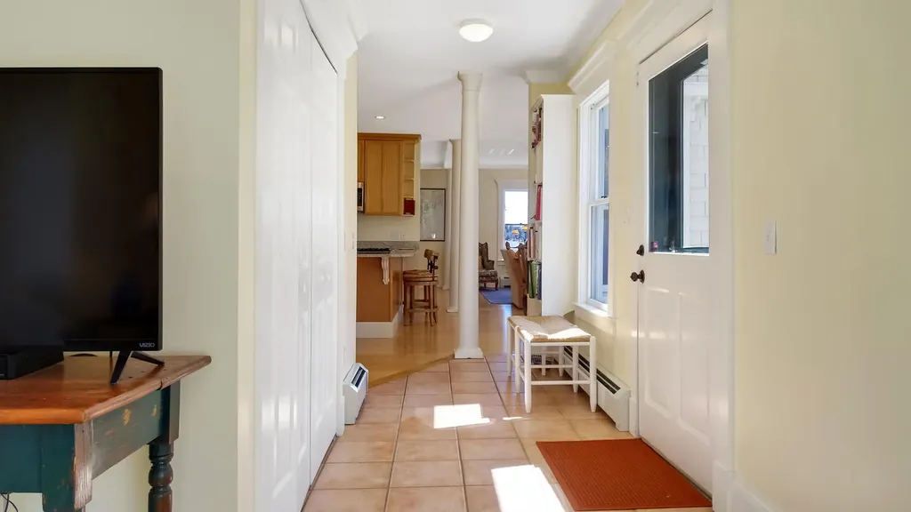 29 Bayview Street Belfast ME 04915