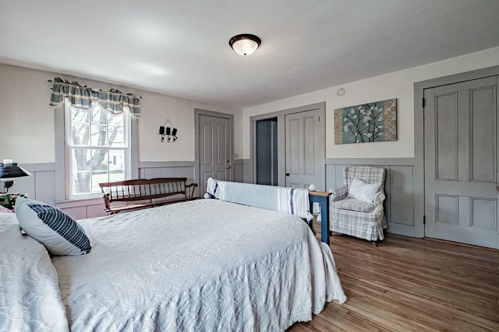 49 Elmwood Avenue Scarborough ME 04074