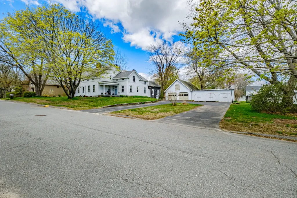 49 Elmwood Avenue Scarborough ME 04074