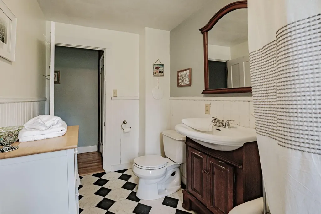49 Elmwood Avenue Scarborough ME 04074