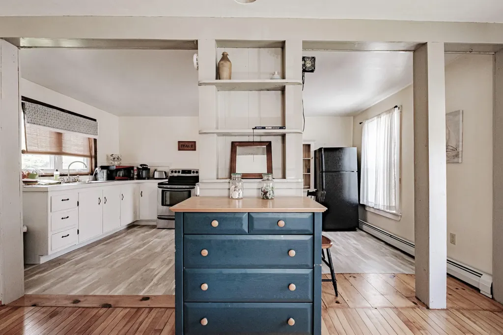 49 Elmwood Avenue Scarborough ME 04074