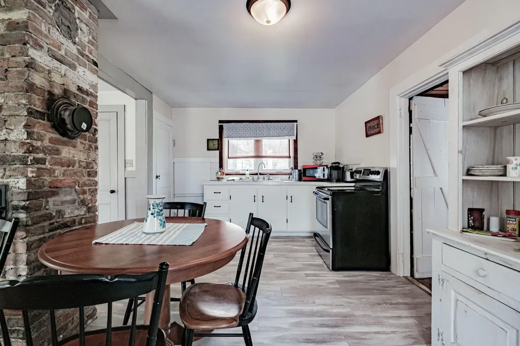 49 Elmwood Avenue Scarborough ME 04074