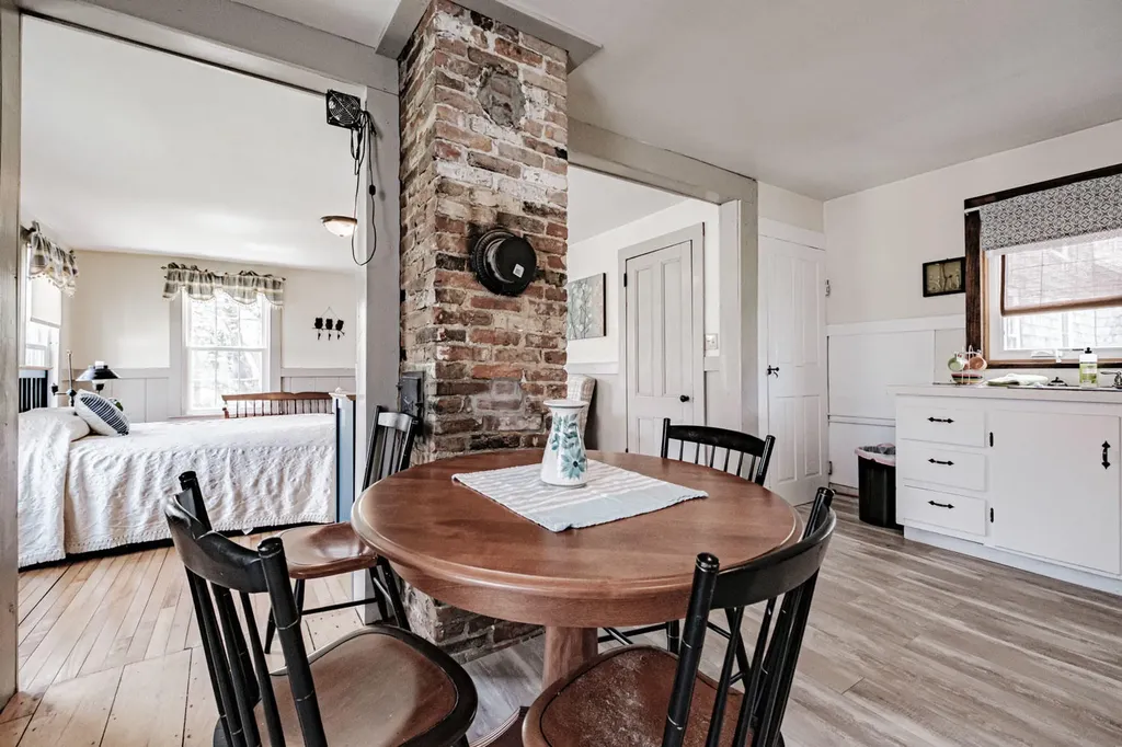 49 Elmwood Avenue Scarborough ME 04074