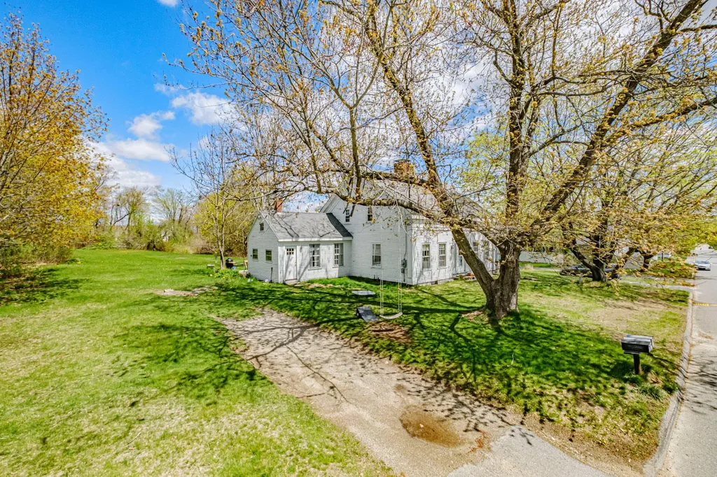 49 Elmwood Avenue Scarborough ME 04074